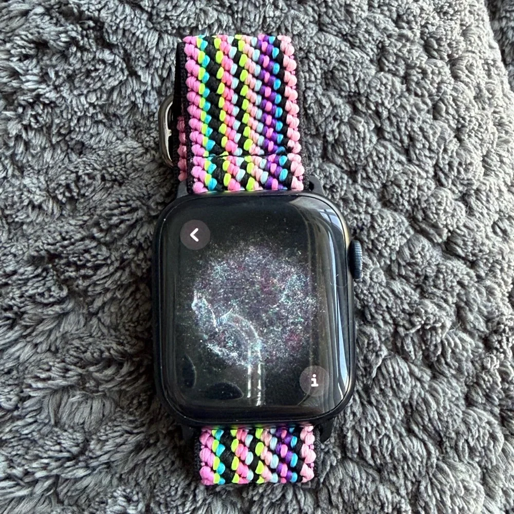 Apple Watch Series 7 (GPS + LTE)